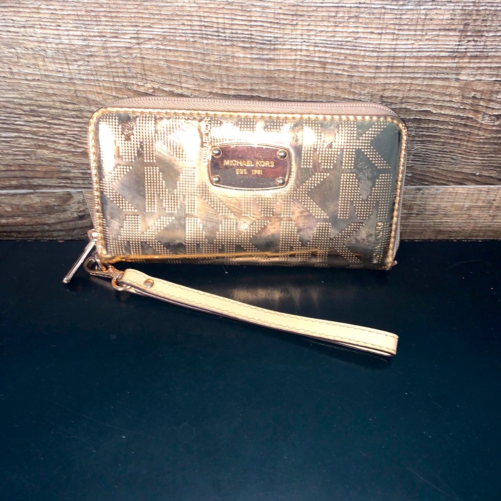 Michael Kors wallet/wristlet